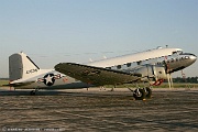 Douglas DC-3C-S4C4G 