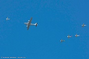 KG26_494 B-17 with P-51 Mustangs photoshoot
