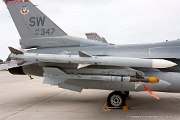 KE14_232 AIM-120 AMRAAM and AIM-9 Sidewinder missiles on F-16 wing
